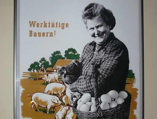 Signiert mit einem kleinen b mit gefülltem Punkt - Bild 1