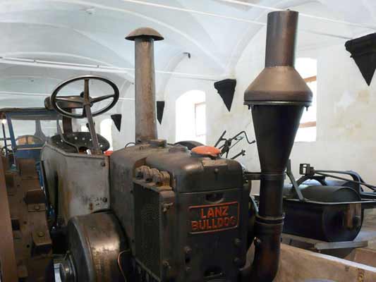 Lanz-Bulldog, Vorkrieg - in der DDR noch im Einsatz