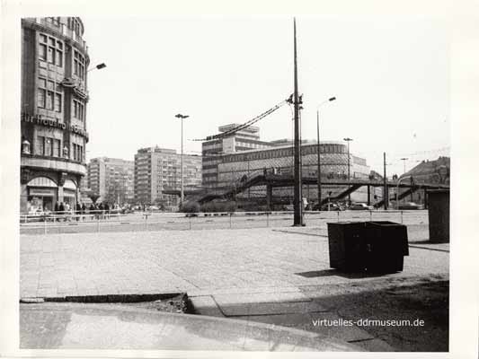Leipzig 1983, Blechbüchse und Blaues Wunder, R. Stahl