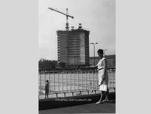 1969, Bau Uni-Hochhaus, H. Stahl Leipzig