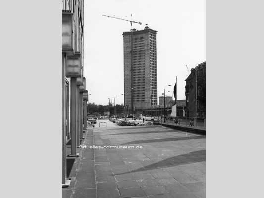 1969, Bau Uni-Hochhaus, H. Stahl Leipzig