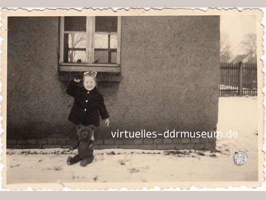 Kindheit in der DDR, ich mit meinem Teddy Max, 1960