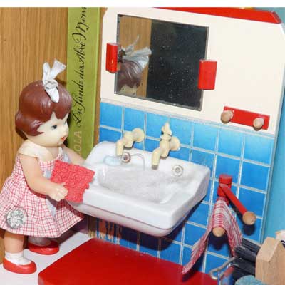 ARI-Puppe in Originalkleidung, 60er Jahre