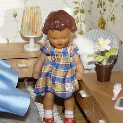 ARI-Puppe in Originalkleidung, 50er Jahre