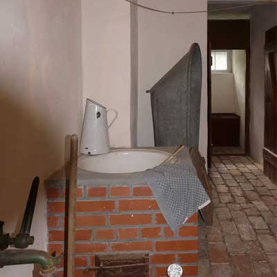 Neubauernhaus von 1949, Einrichtung 50er Jahre, DDR