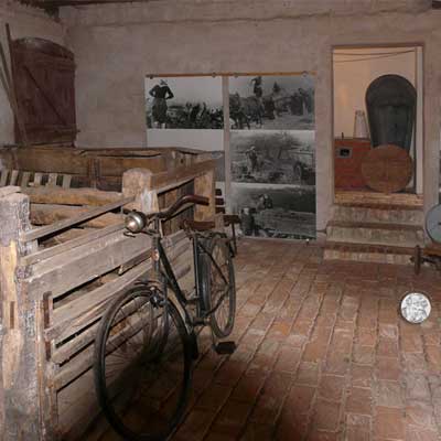 Neubauernhaus von 1949, Einrichtung 50er Jahre, DDR